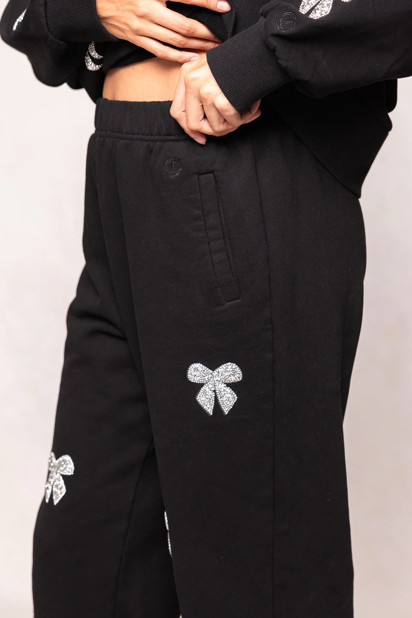 Micah Jogger Sweatpants in Black - Image 7